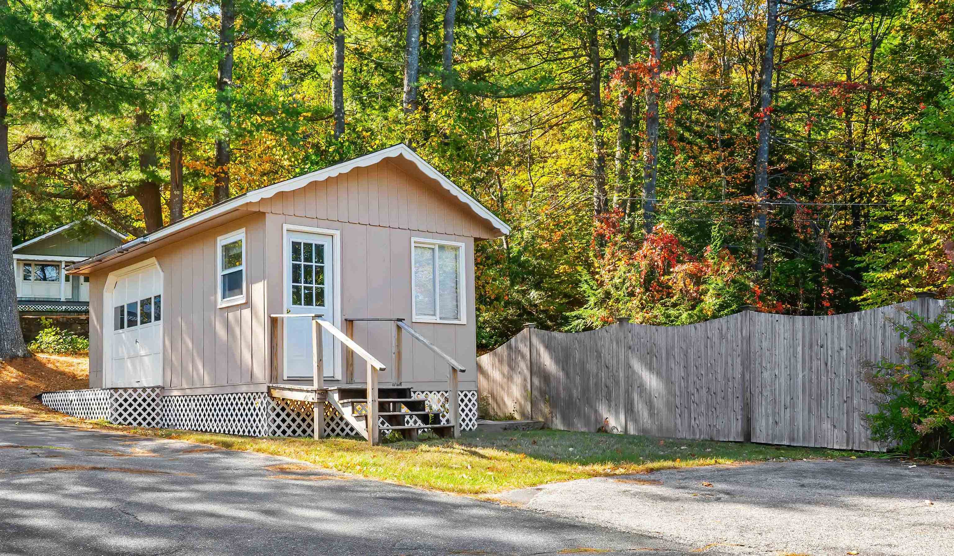 81 Lakewood Manor Road