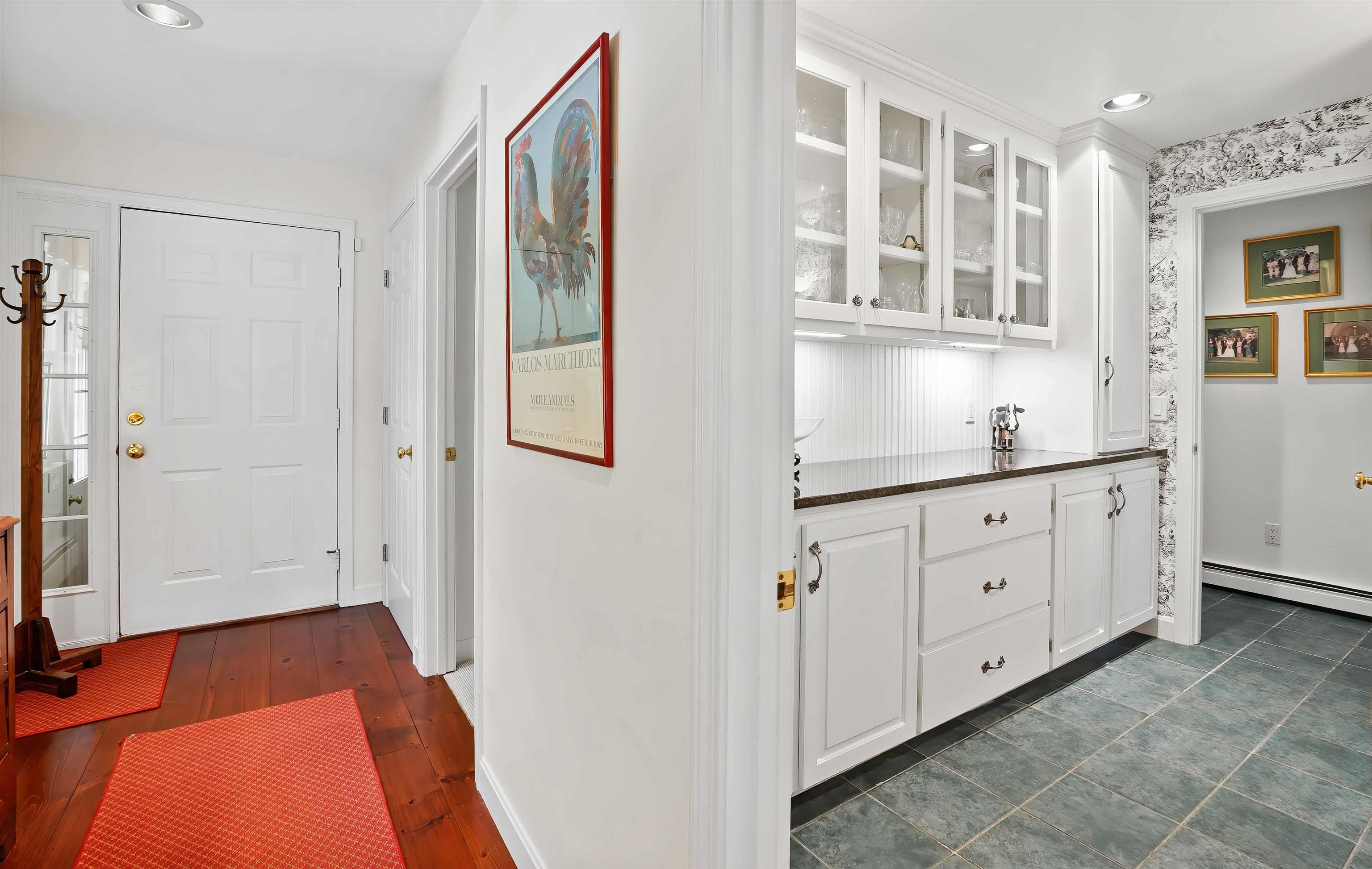 986 Lakeshore Drive