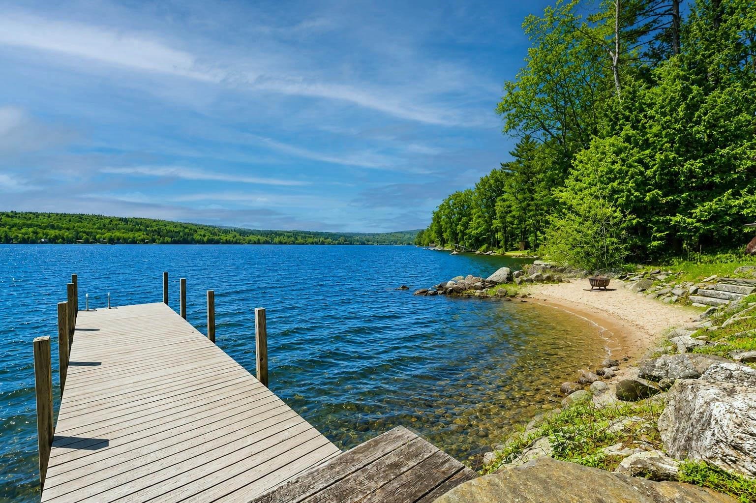 986 Lakeshore Drive