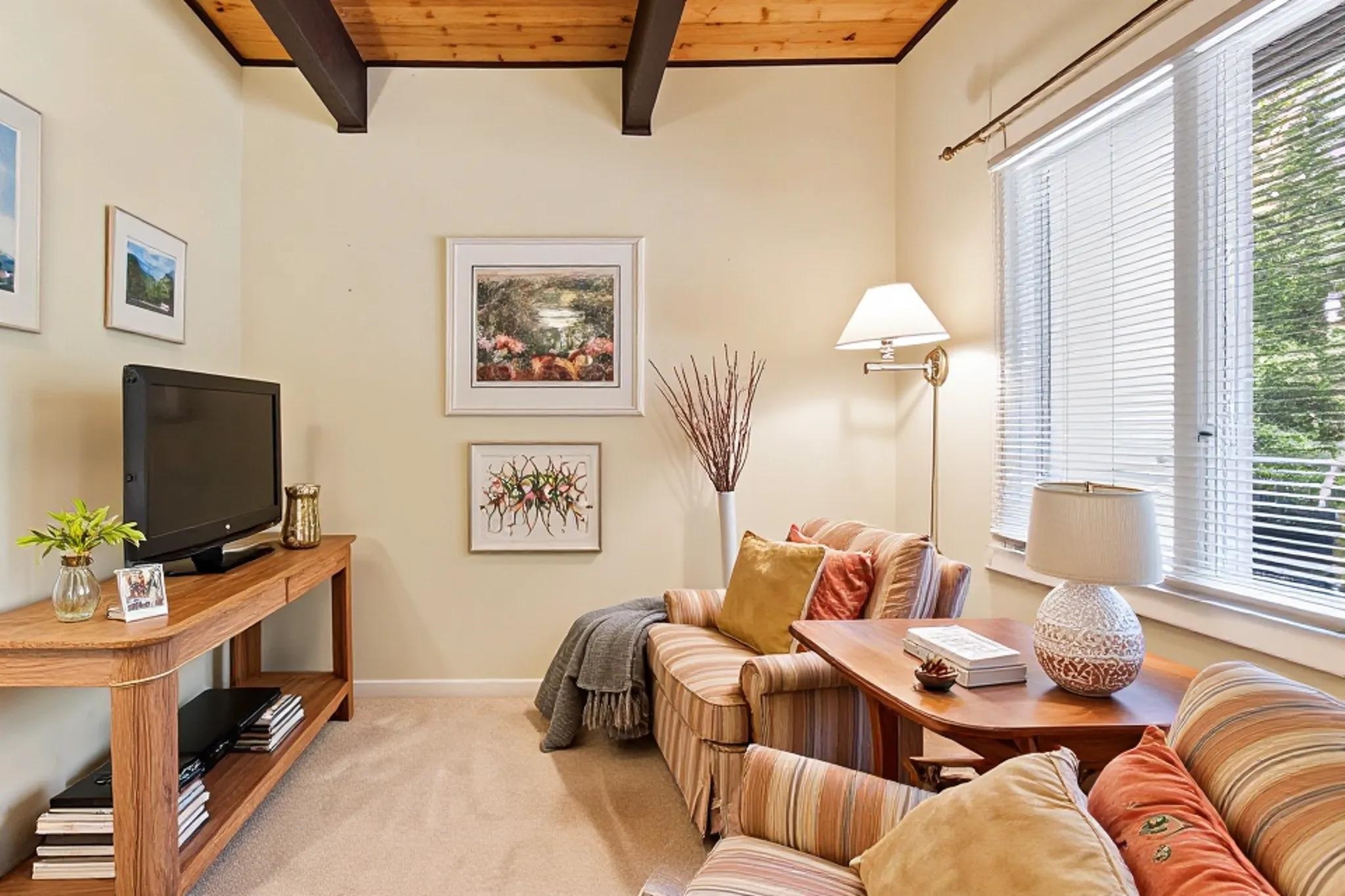 82 Tonset Slope Street Unit: 82