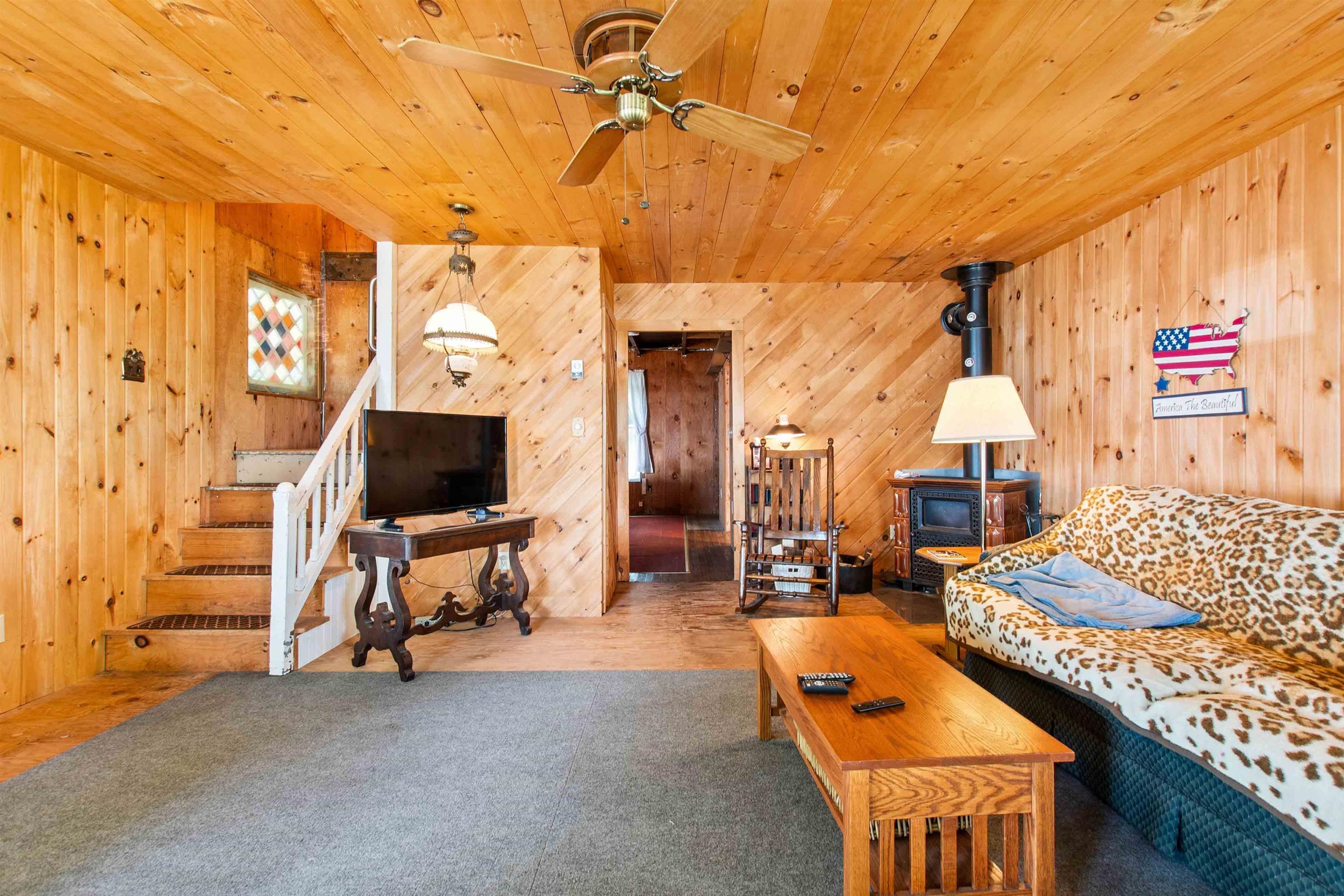 5 Lakeside Road