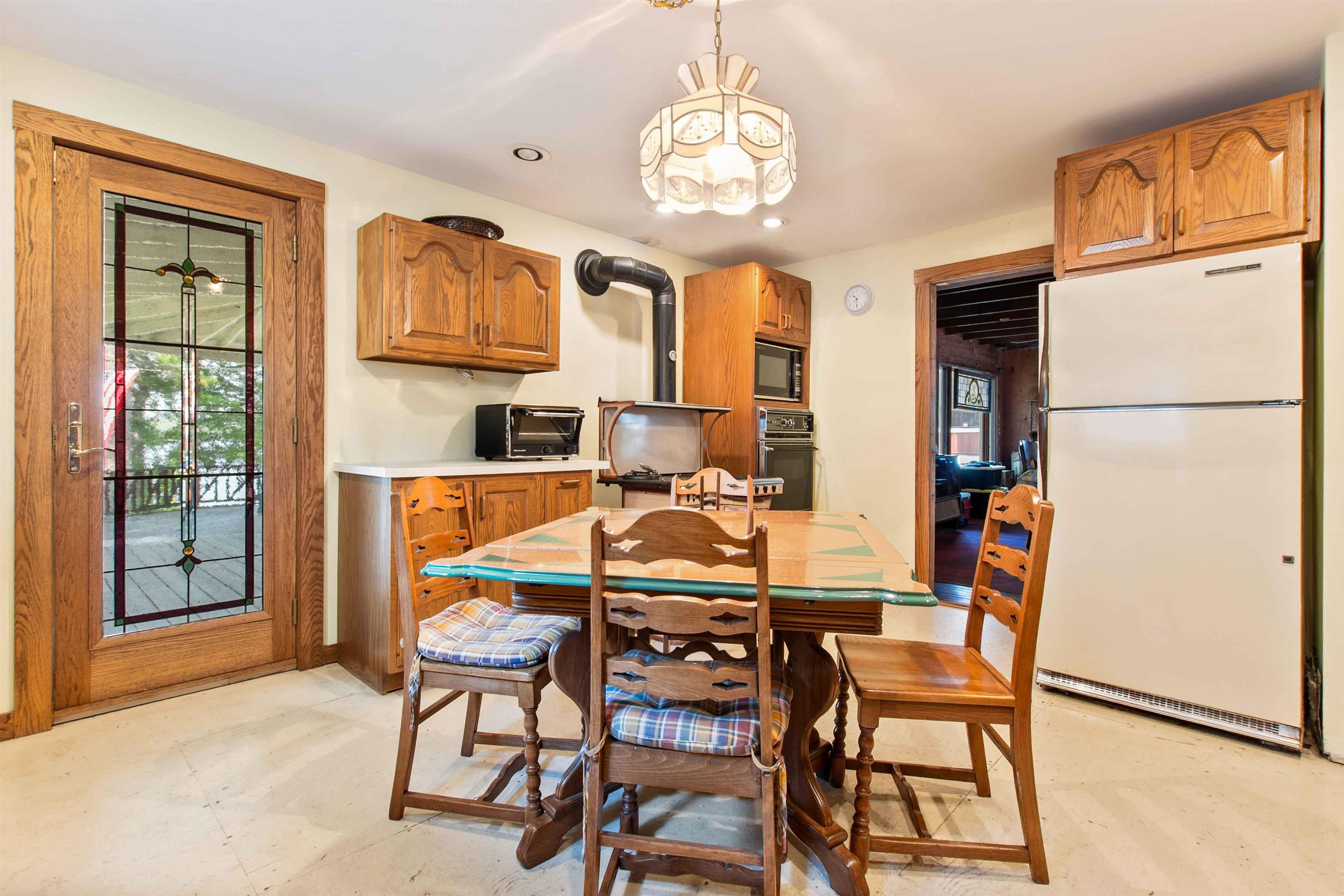 5 Lakeside Road
