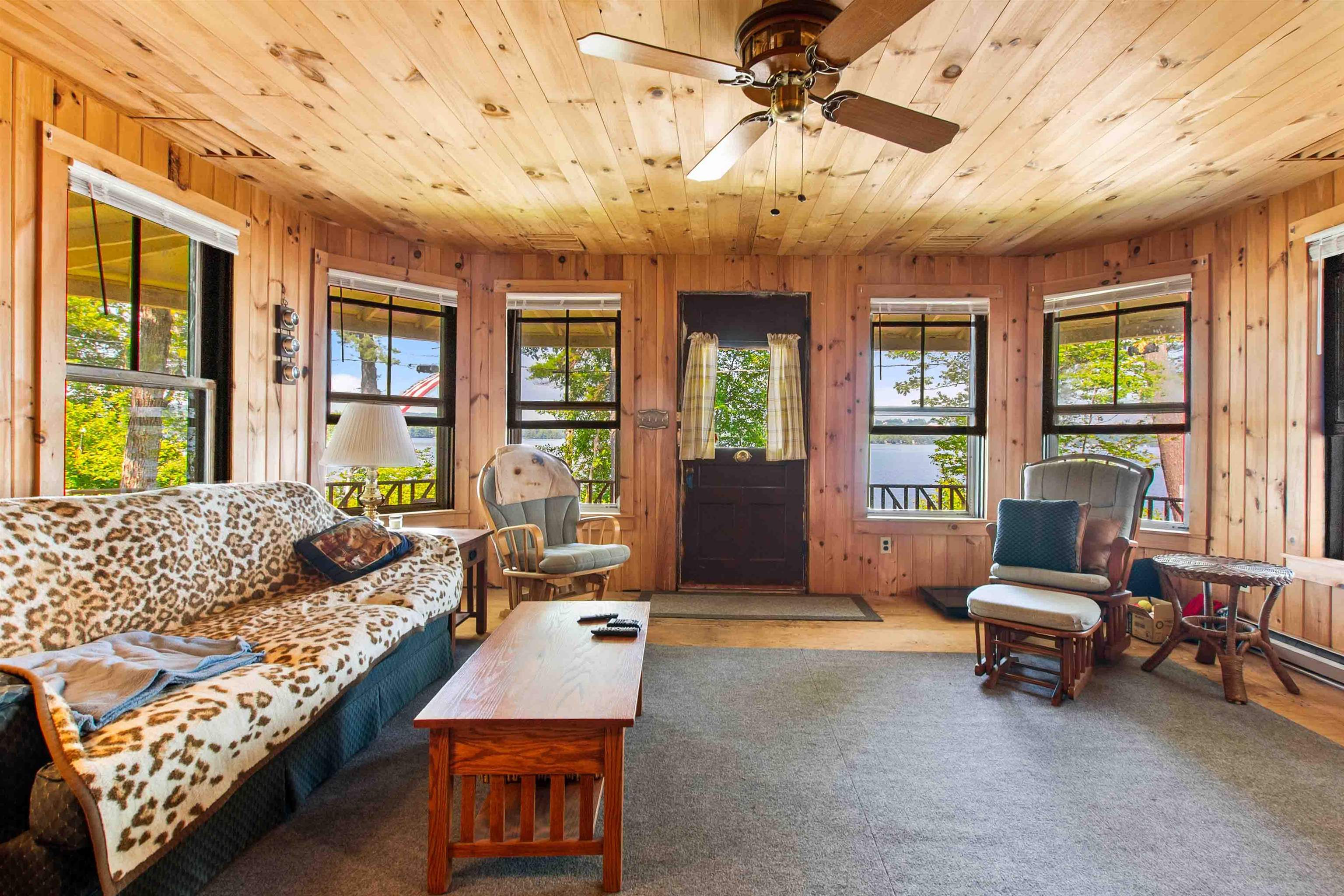 5 Lakeside Road