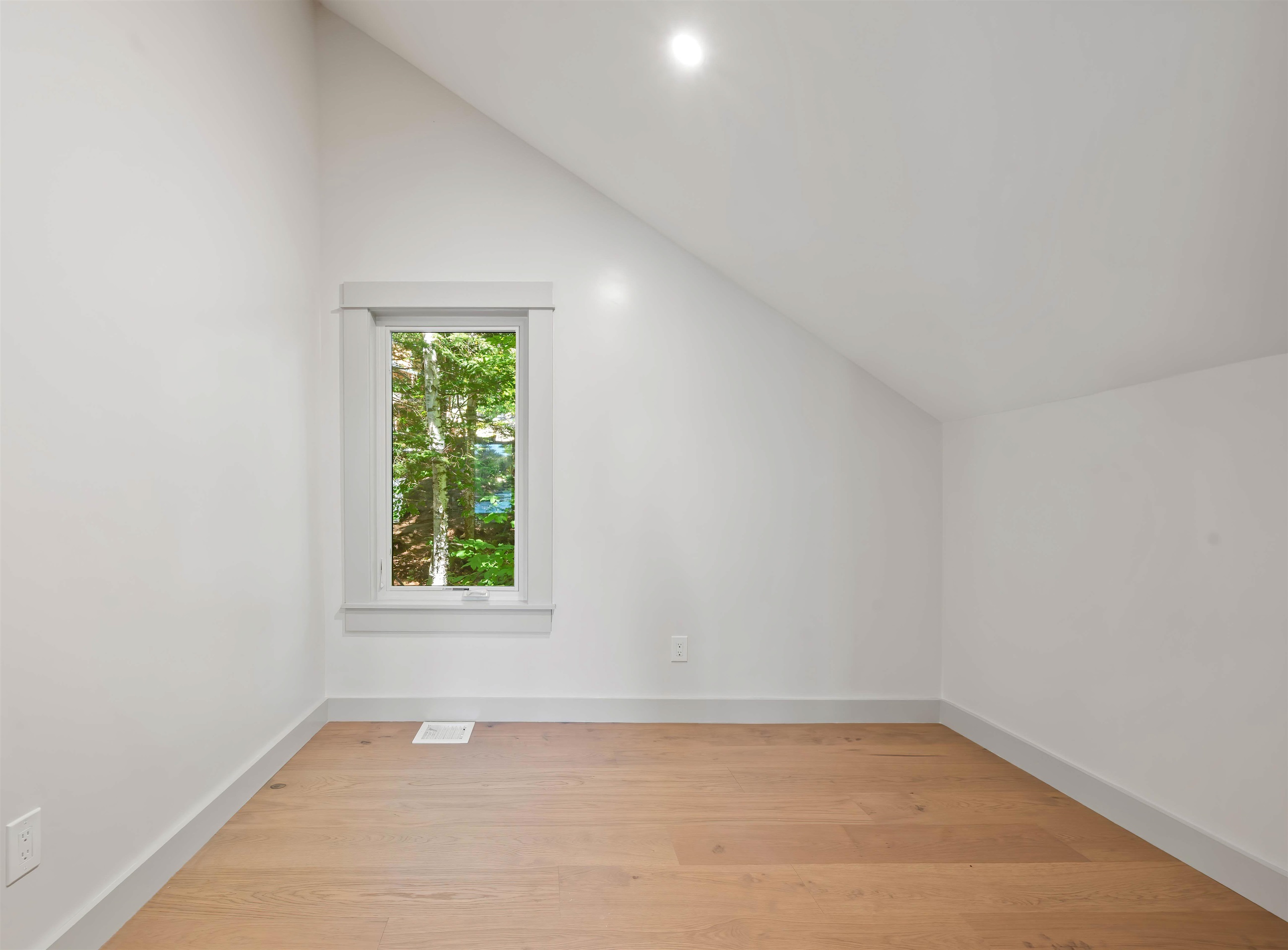 253 Lake Avenue
