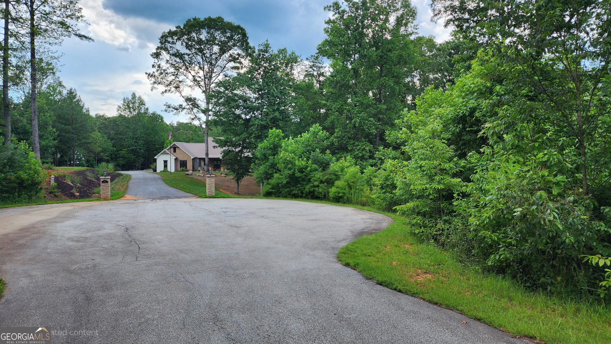 0 MOUNTAIN GLEN Court