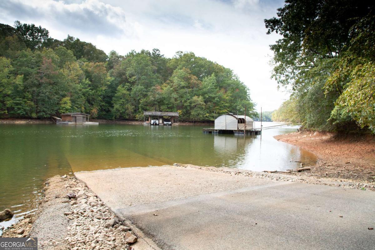 3831 Skyline Drive