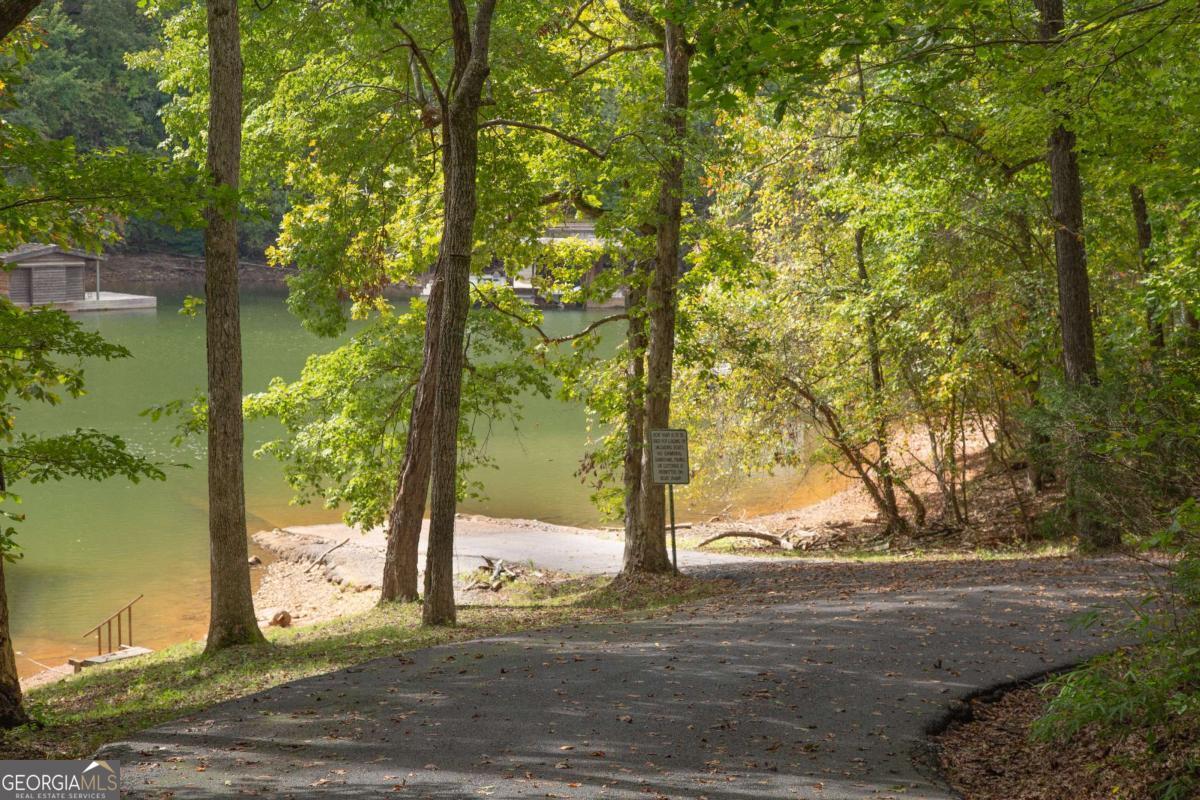 3831 Skyline Drive