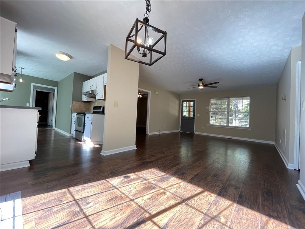 4132 Greenwood Drive