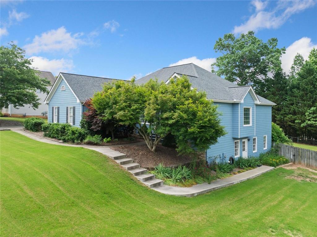 604 Greenleaf Way