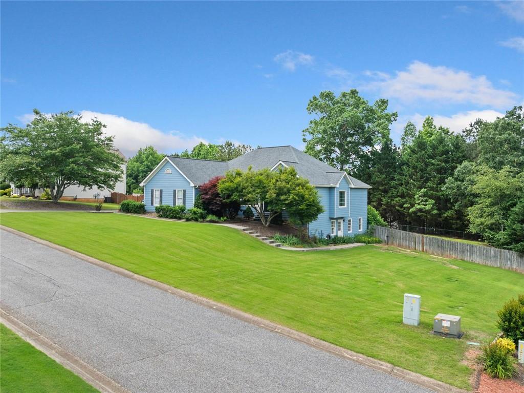 604 Greenleaf Way