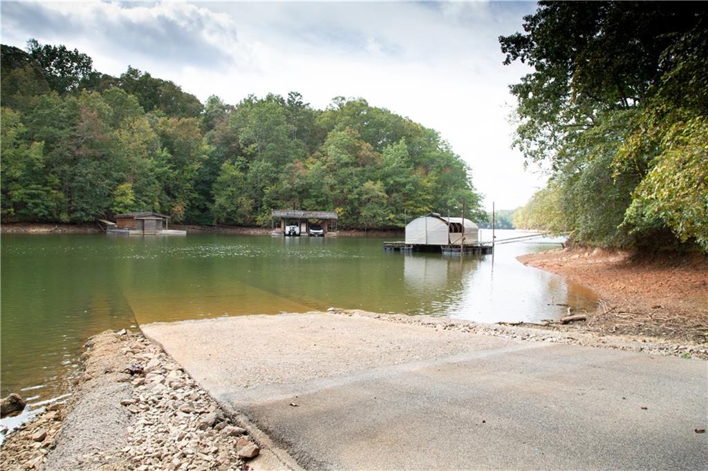 3831 Skyline Drive