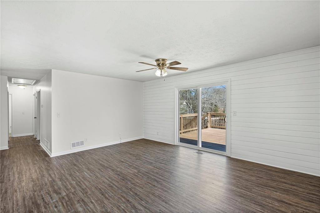 3125 Mangum Drive