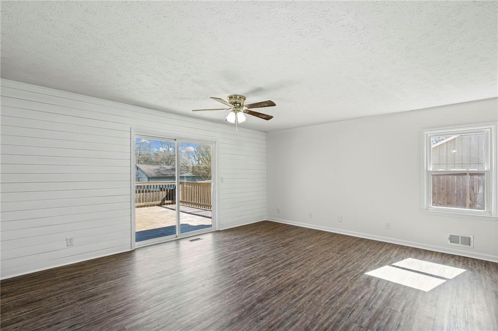 3125 Mangum Drive