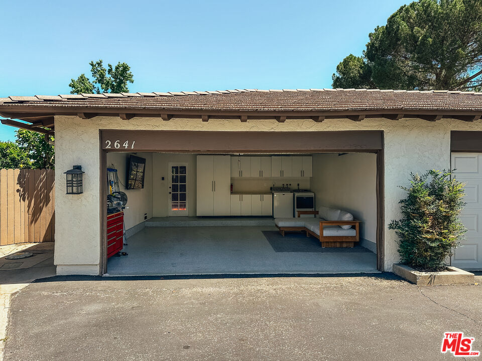 2641 Hartland Cir