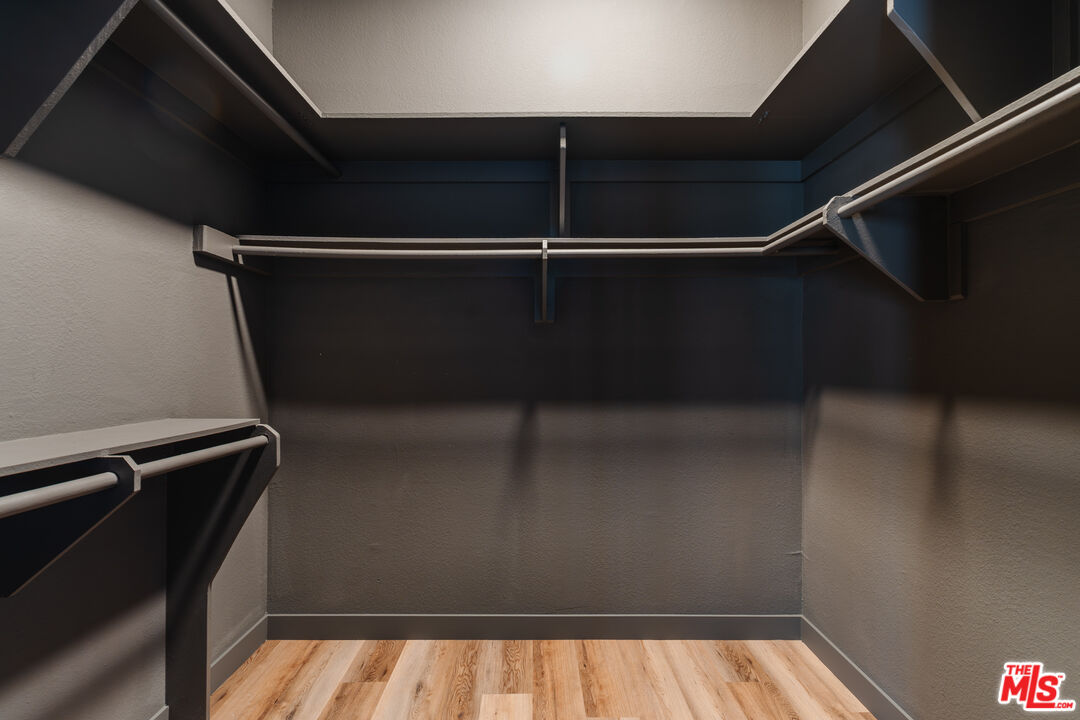 18348 Collins St Unit: C