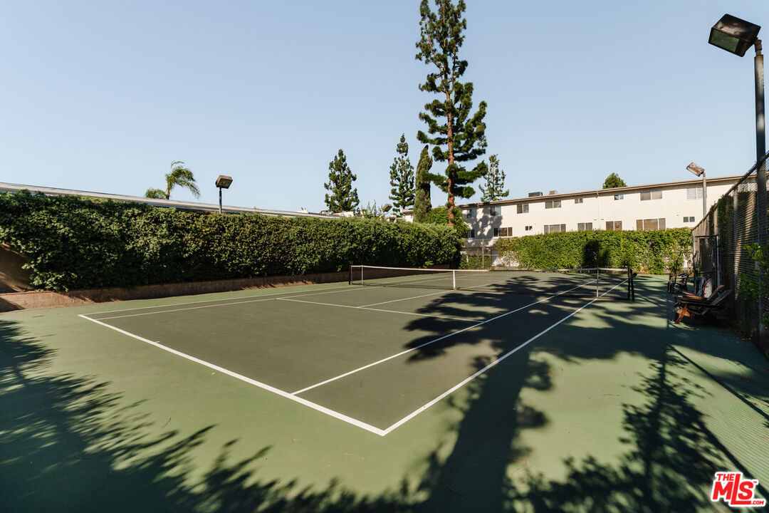18348 Collins St Unit: C
