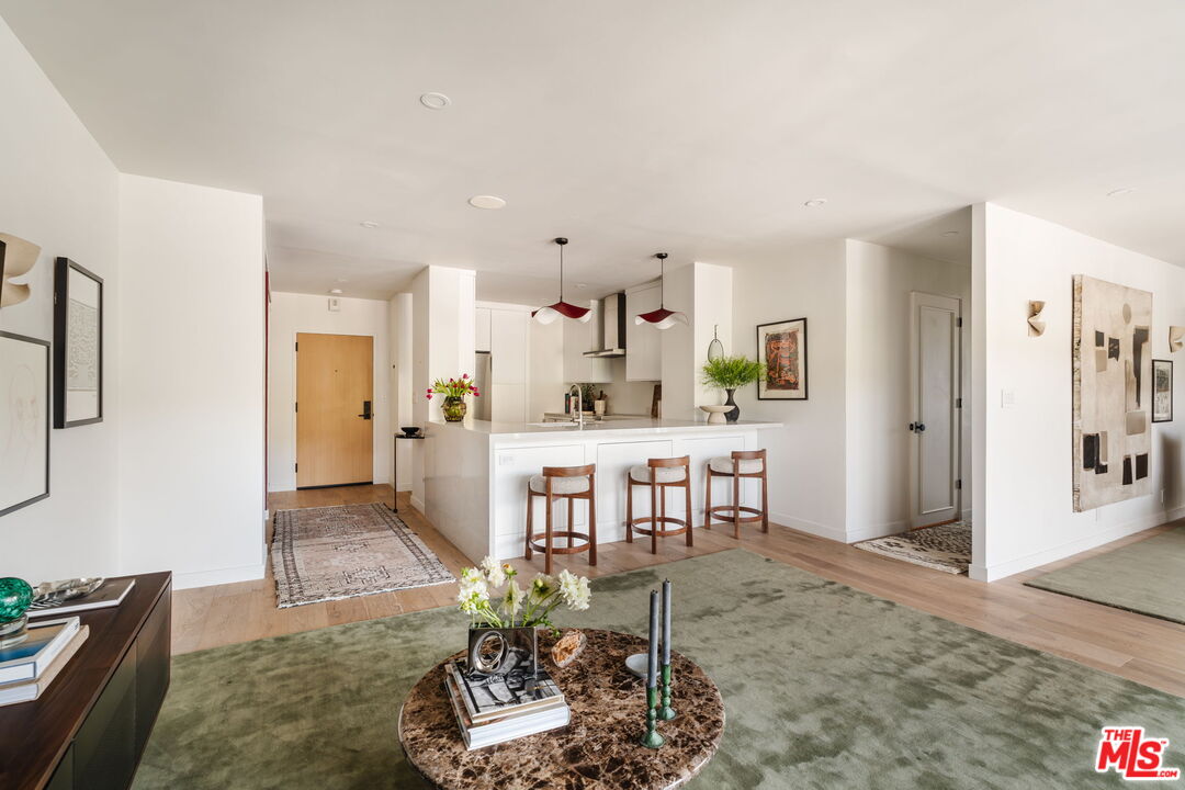999 N Doheny Dr Unit: 1003