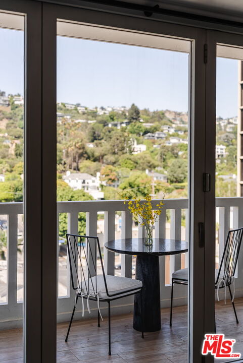 999 N Doheny Dr Unit: 1003