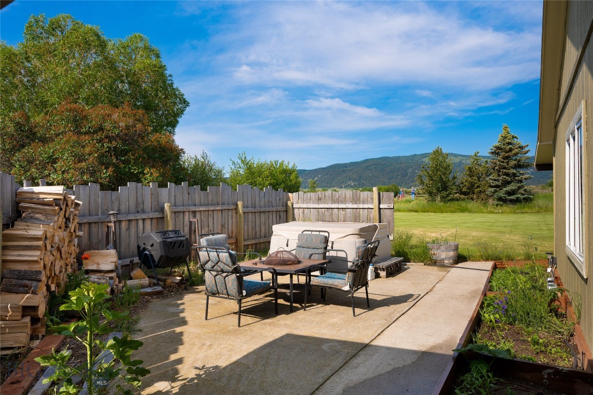 165 N Meadow Creek Road