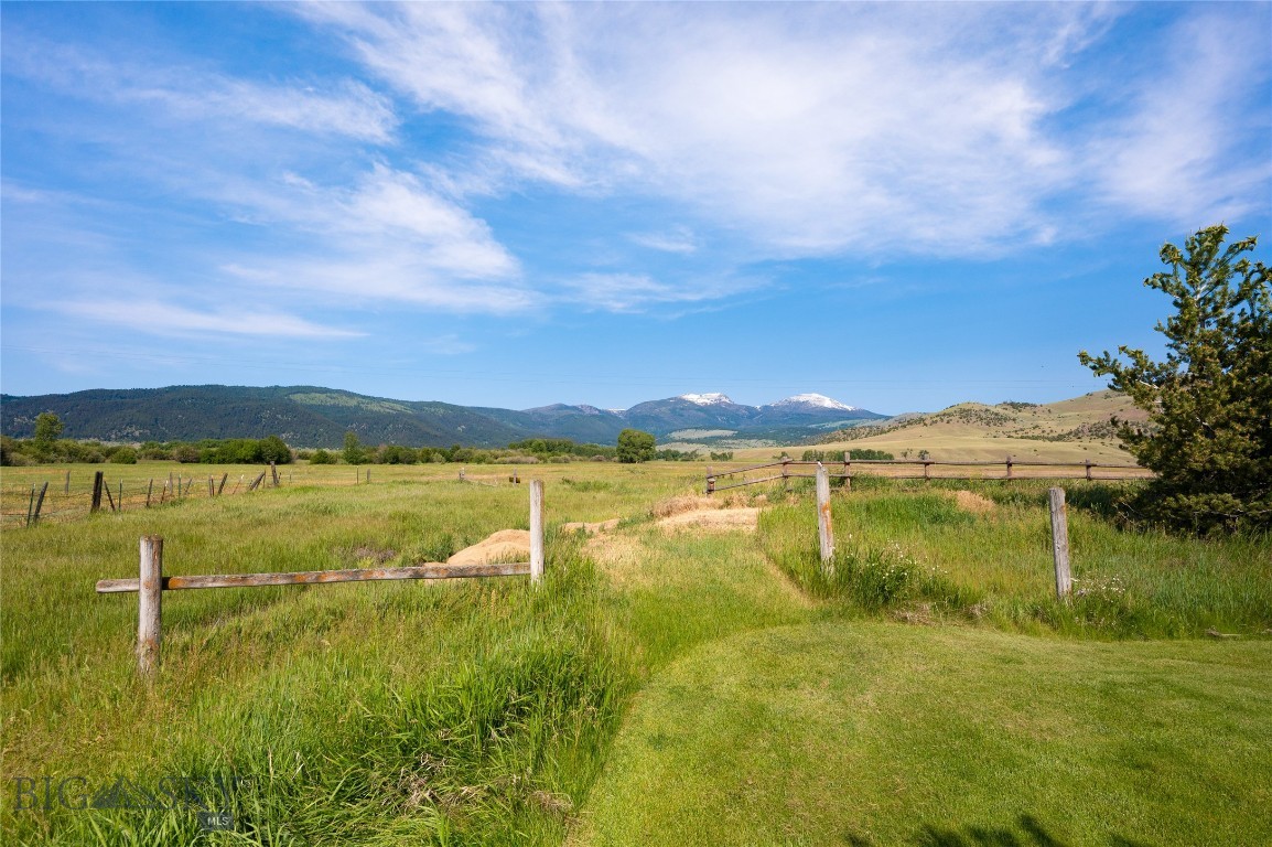 165 N Meadow Creek Road