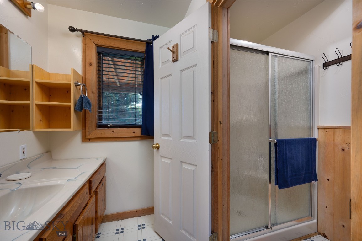 165 N Meadow Creek Road