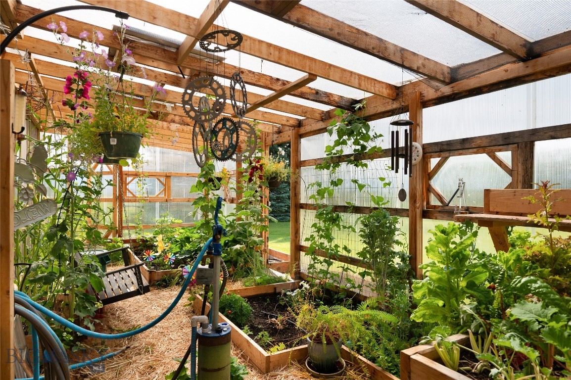 165 N Meadow Creek Road