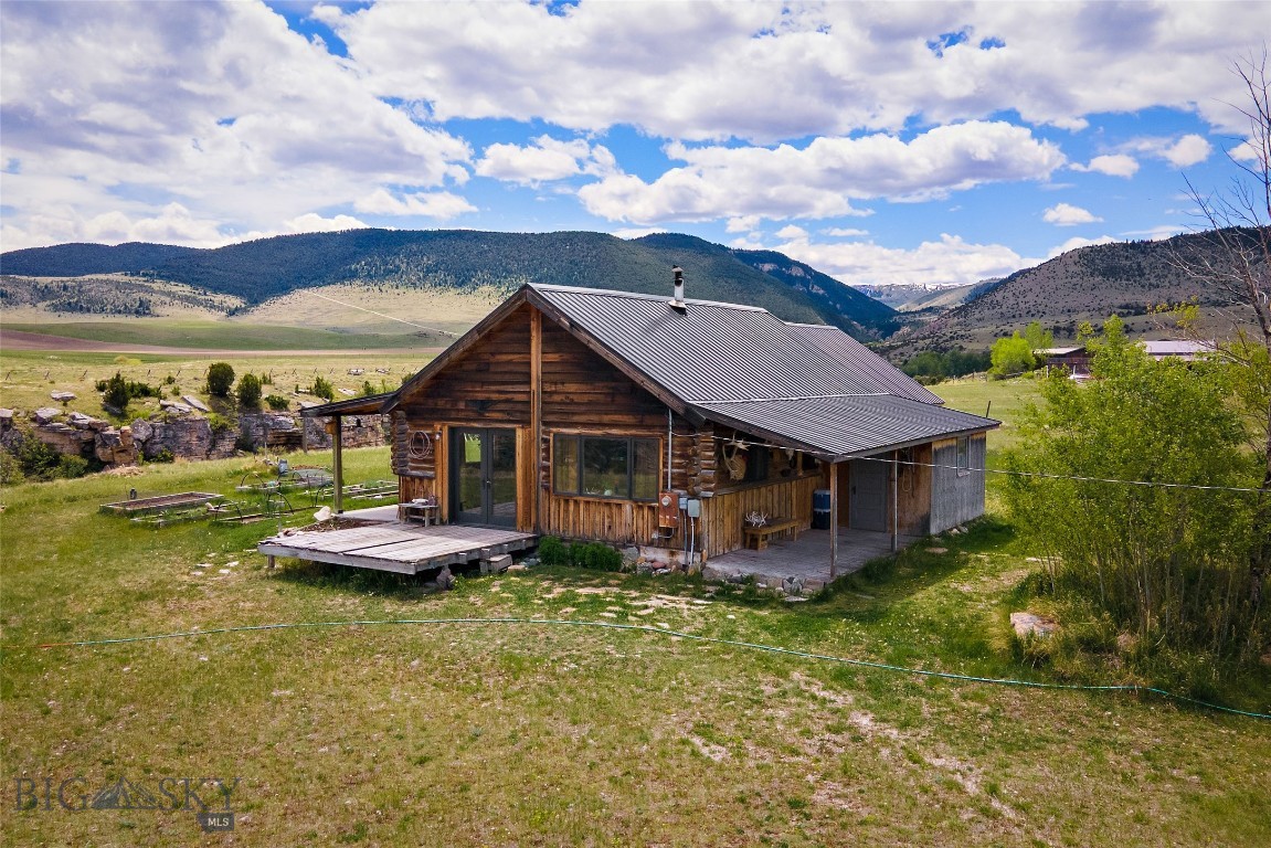 267 Hayfield Loop Trail
