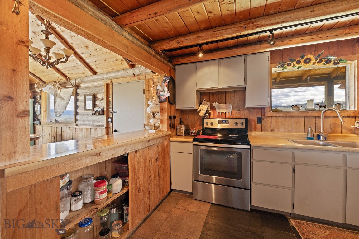 267 Hayfield Loop Trail