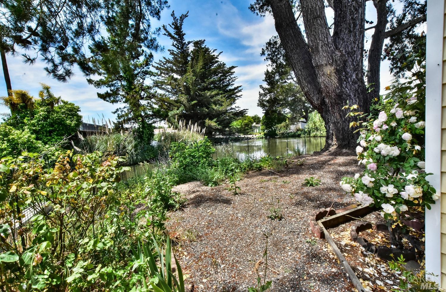 300 Stony Point Road Unit: 218