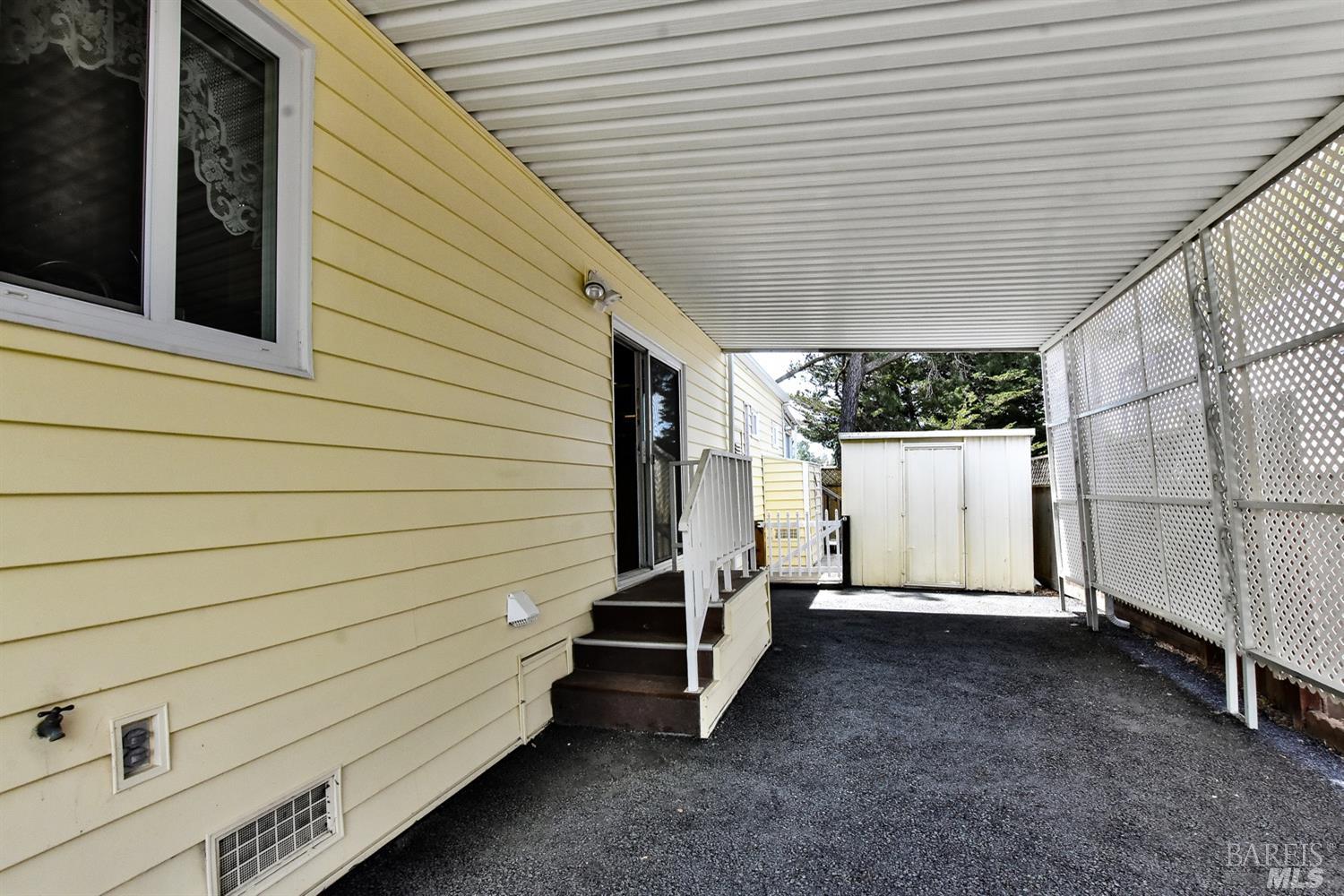 300 Stony Point Road Unit: 218