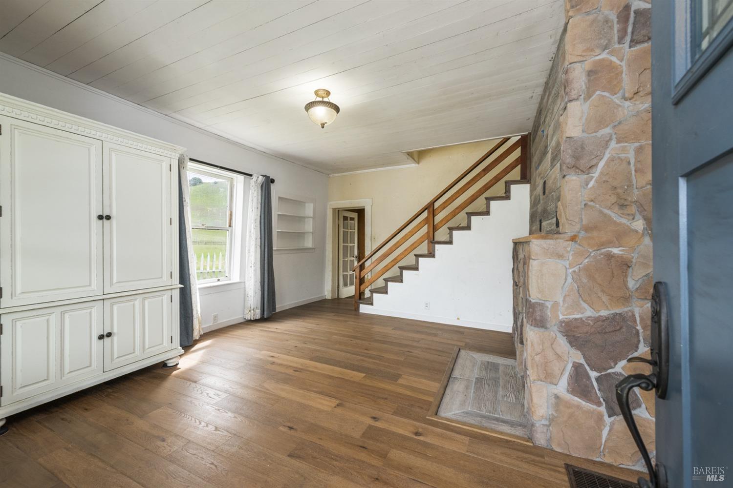 4299 Nicasio Valley Rd