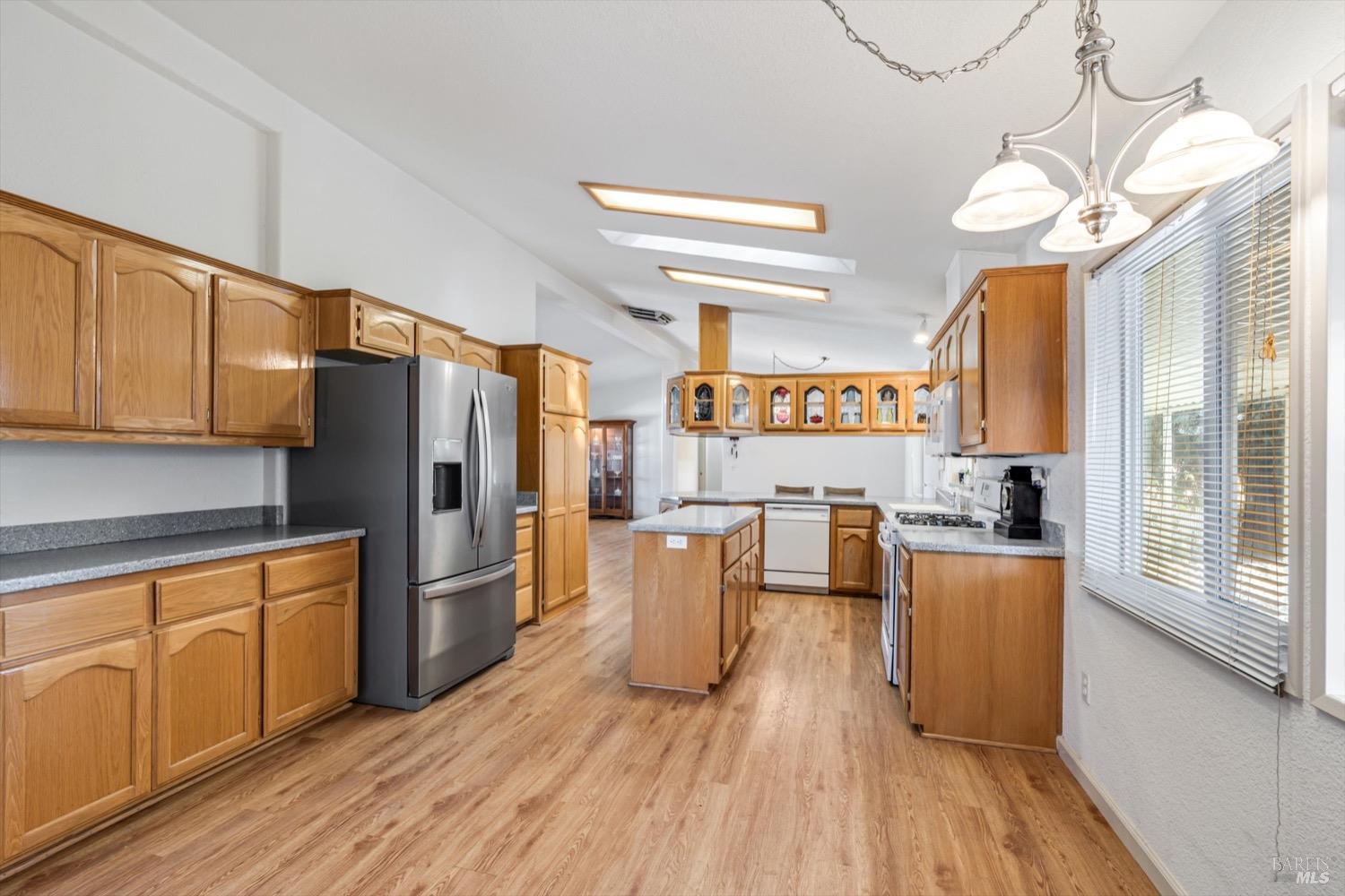 300 Stony Point Road Unit: 255