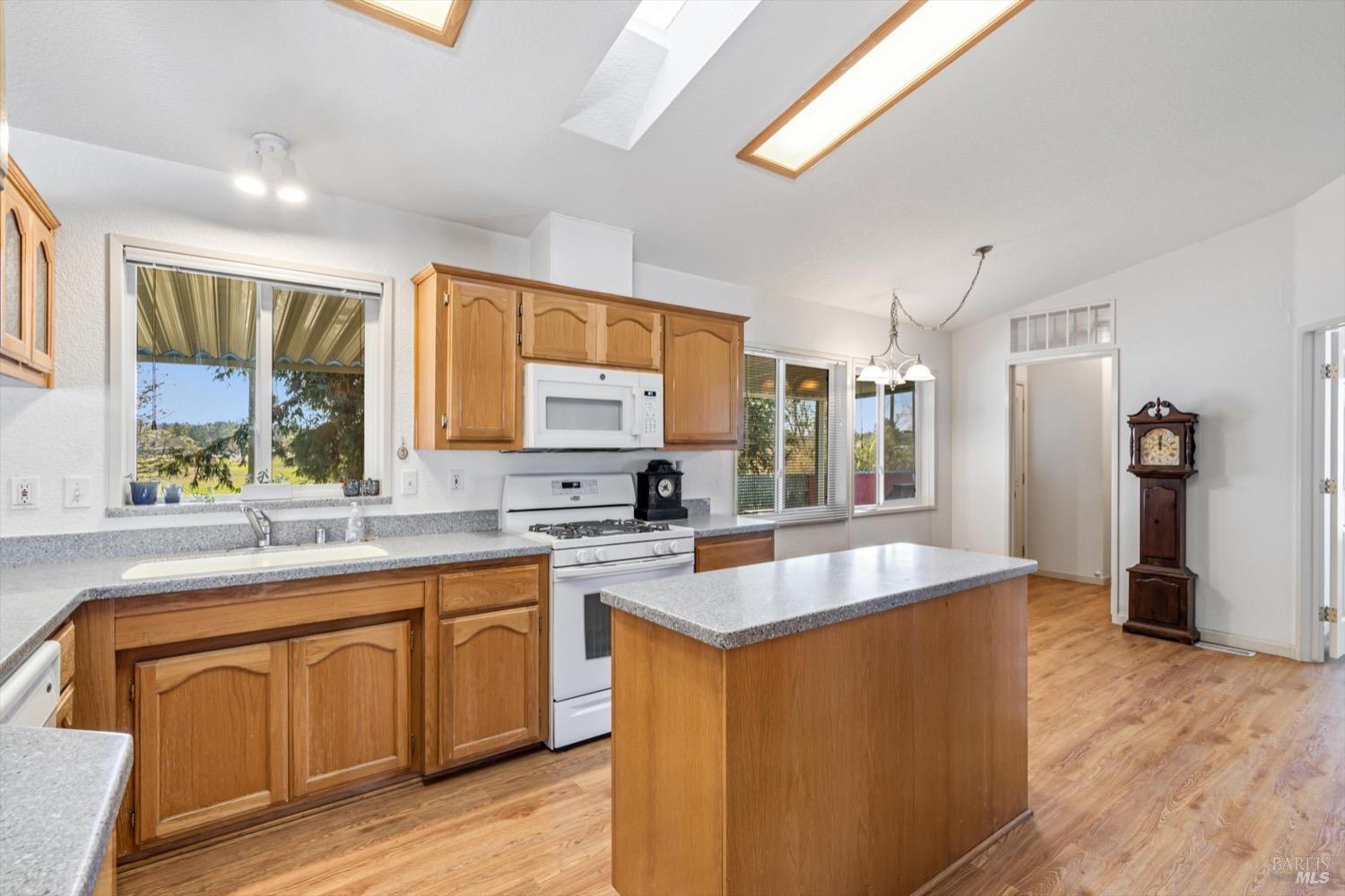 300 Stony Point Road Unit: 255