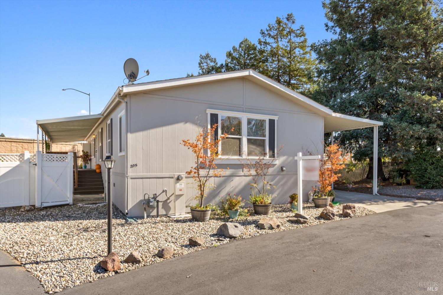 300 Stony Point Road Unit: 255