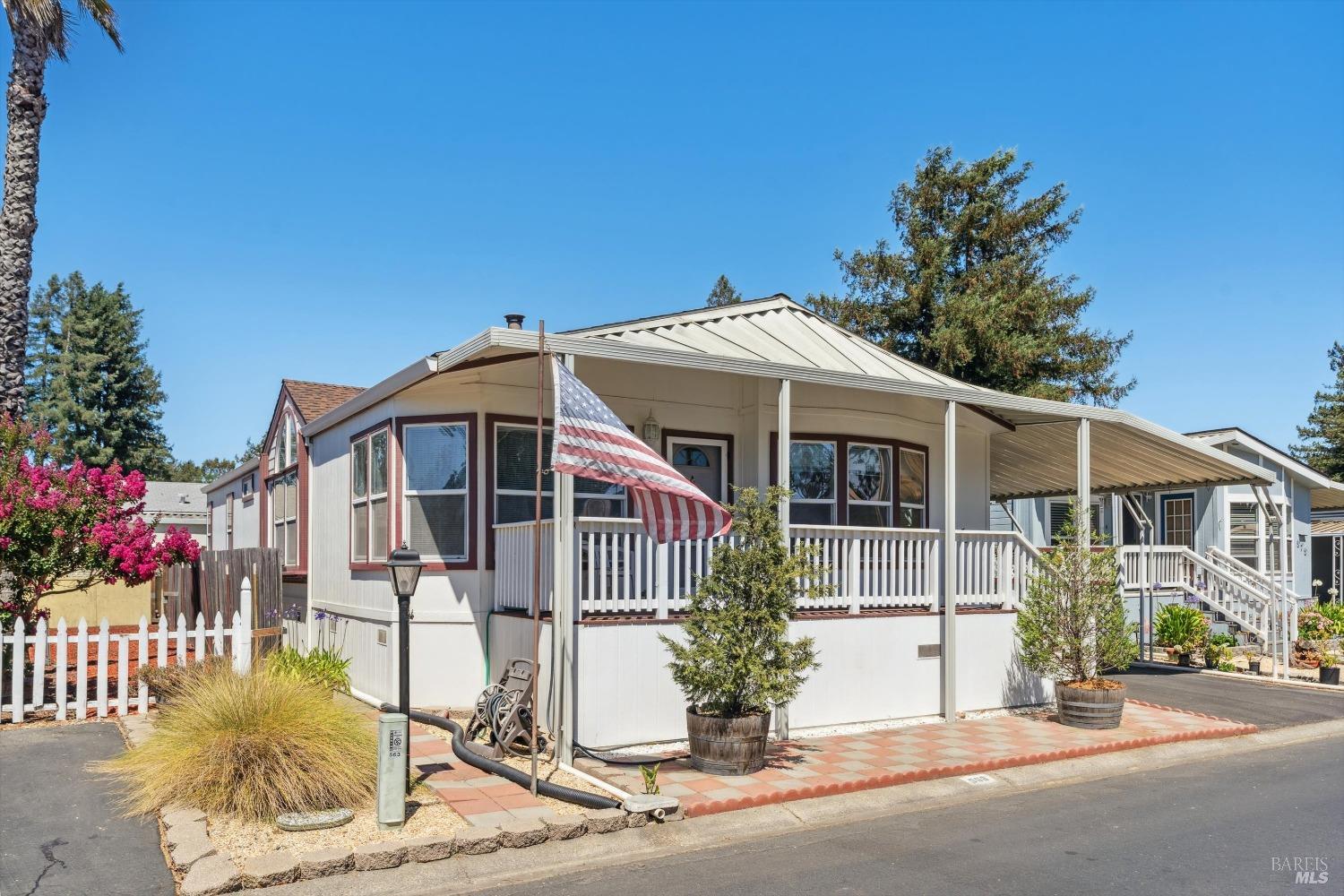 569 Mendocino Dr