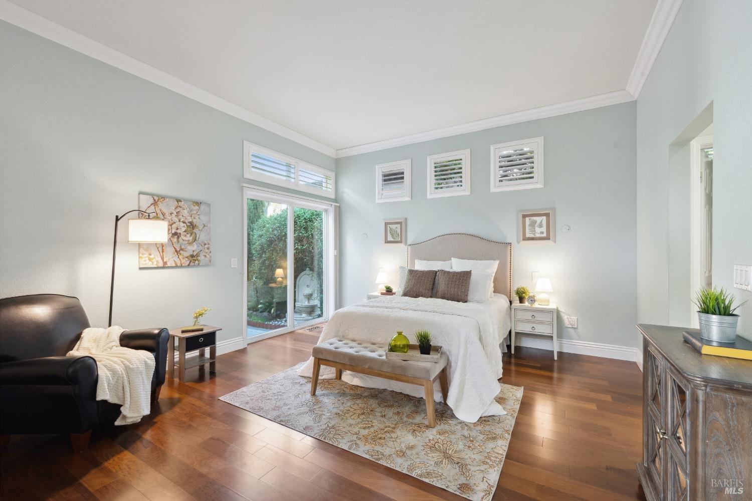 1881 Falcon Ridge Dr