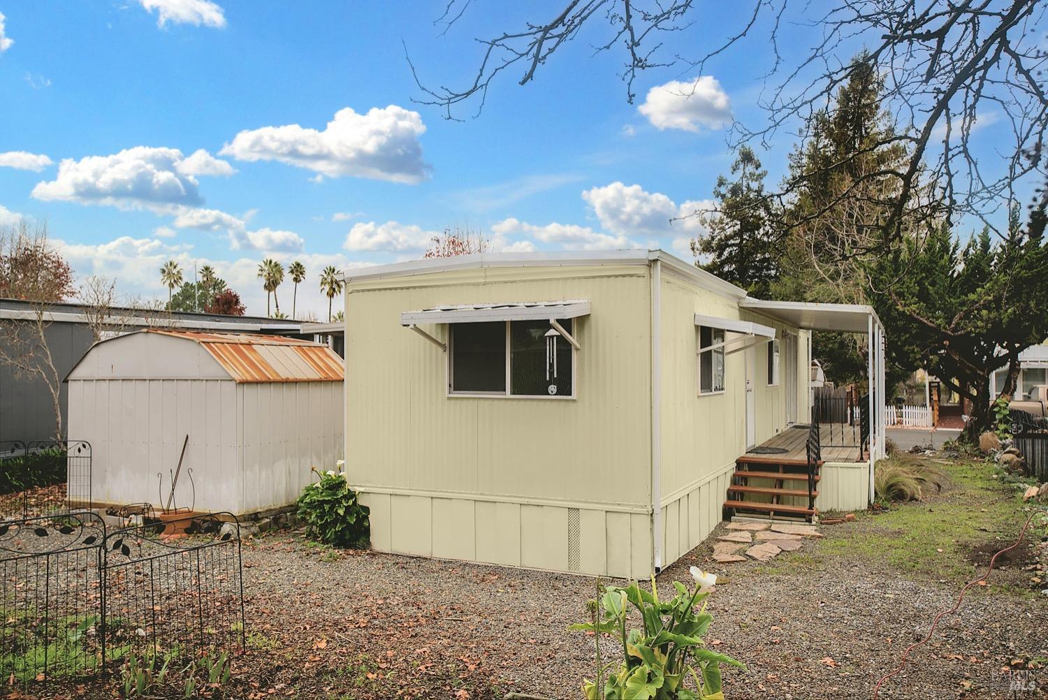 300 Stony Point Rd #417