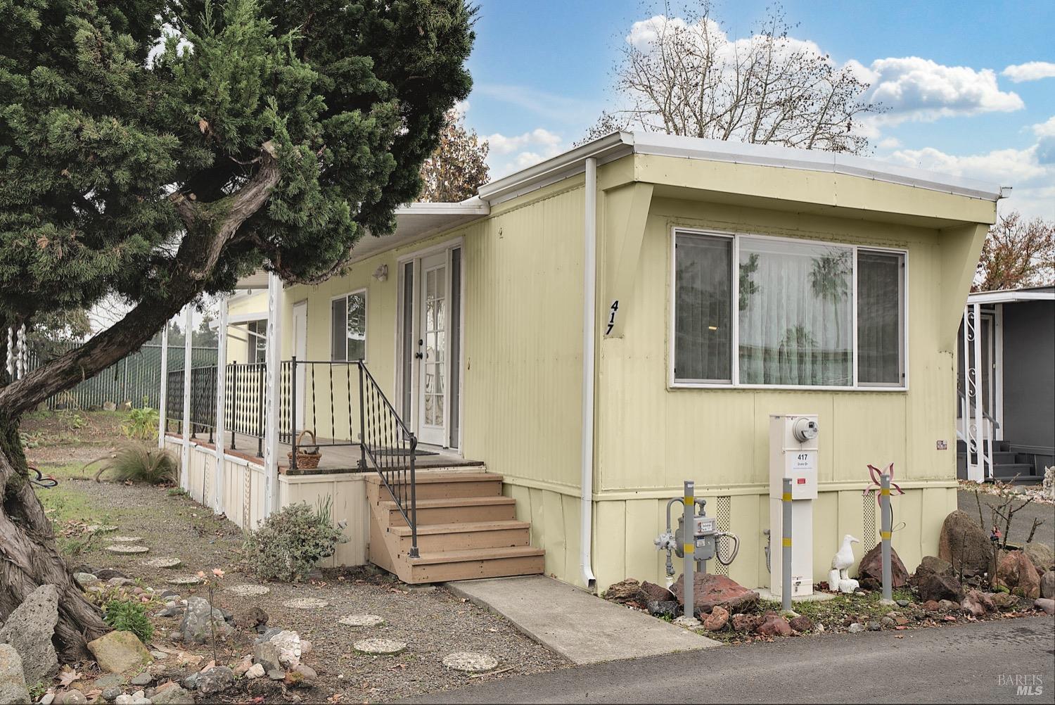 300 Stony Point Rd #417