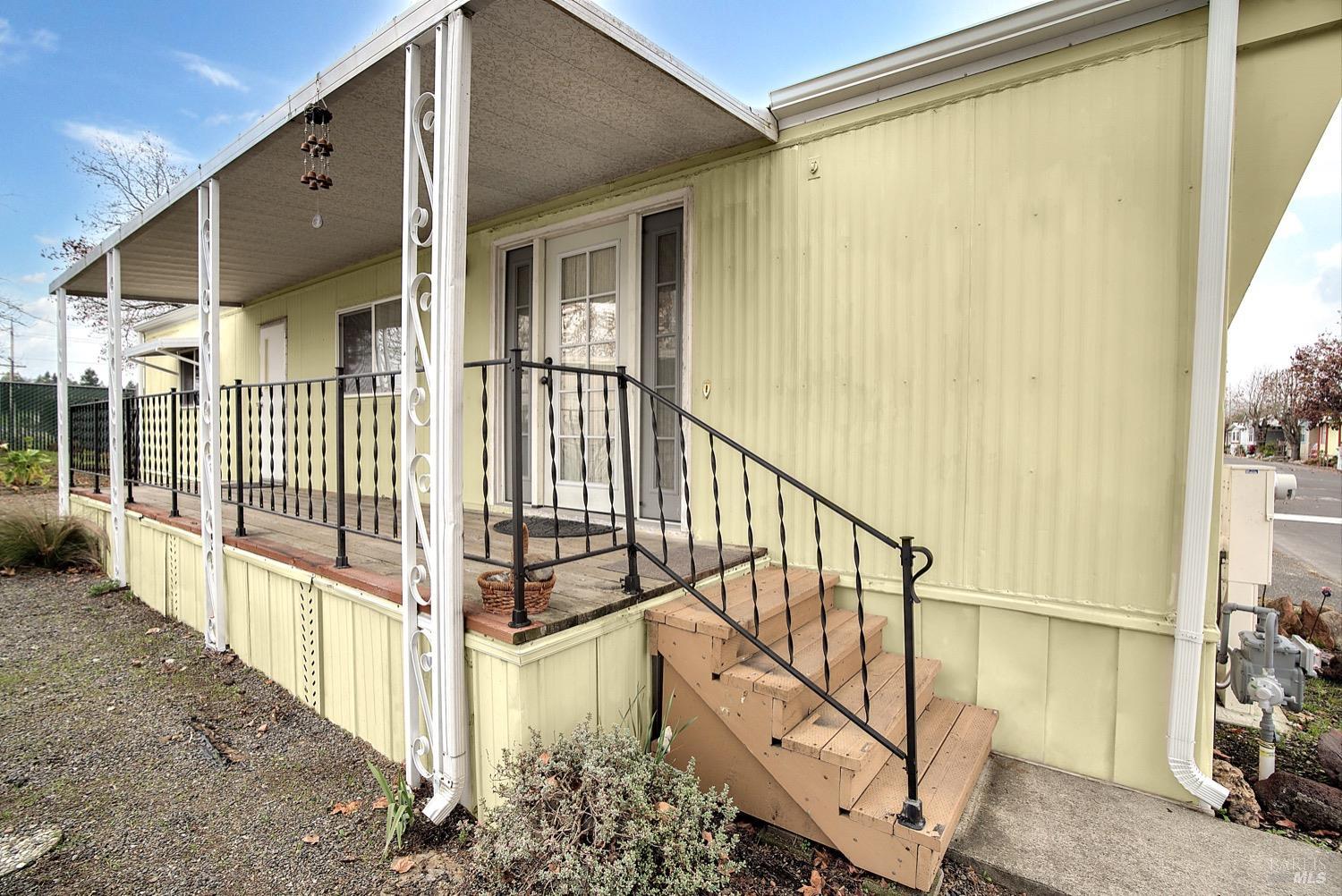 300 Stony Point Rd #417