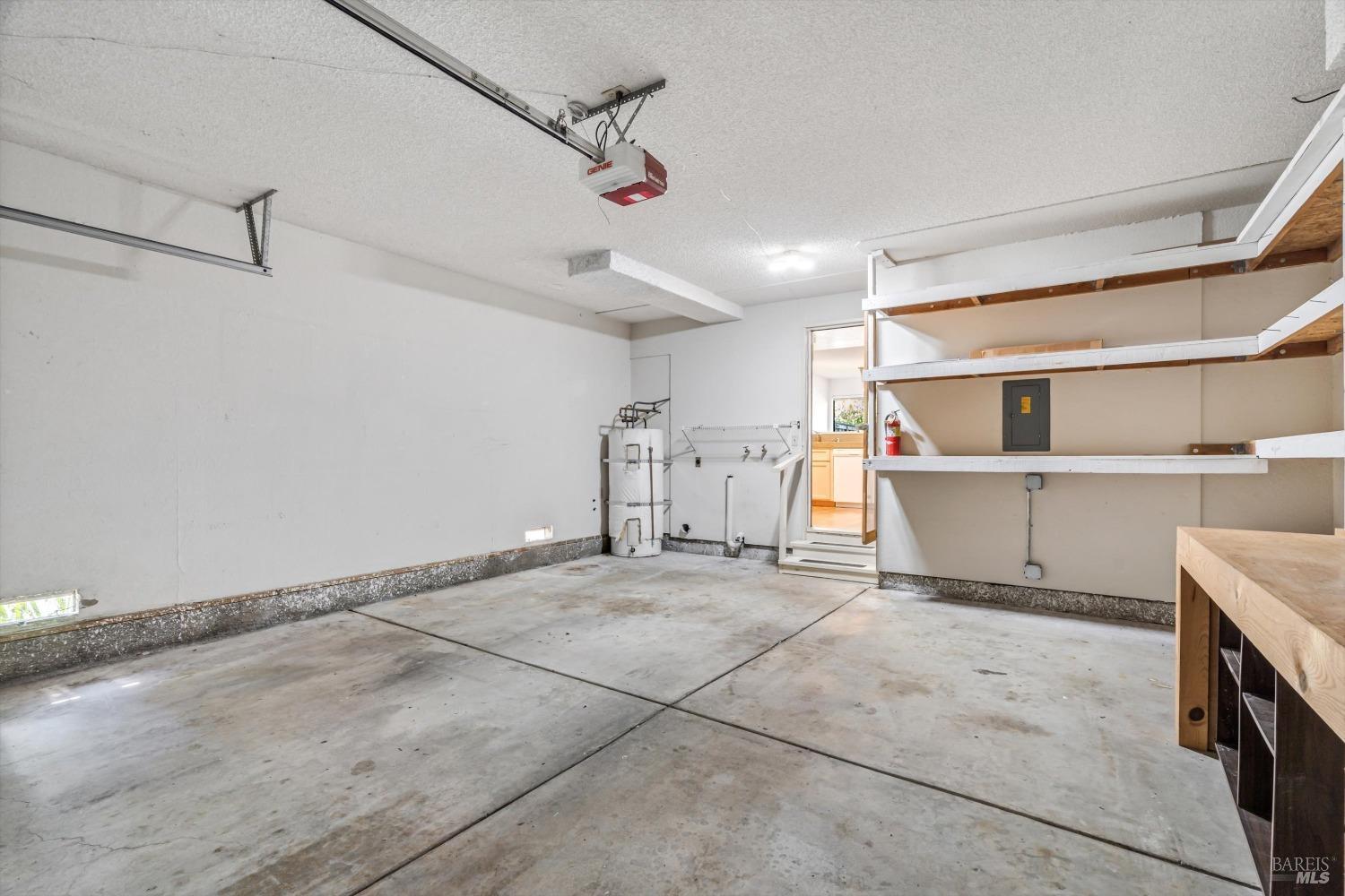 2104 Marylyn Cir