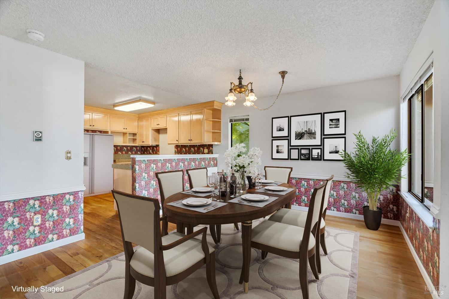 2104 Marylyn Cir