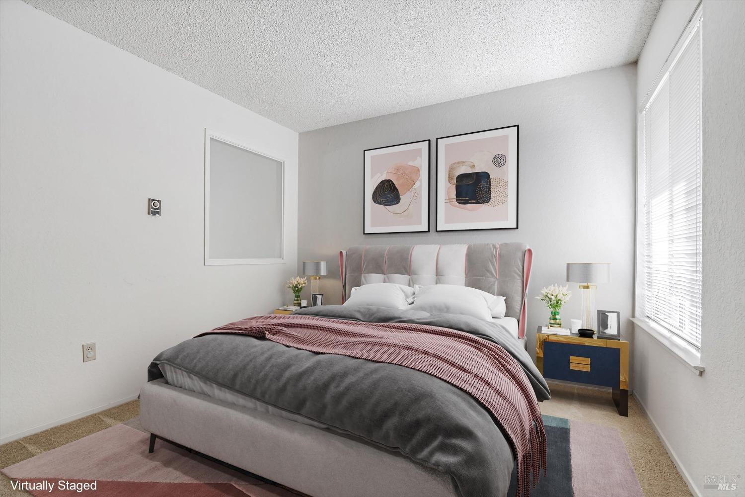 2104 Marylyn Cir