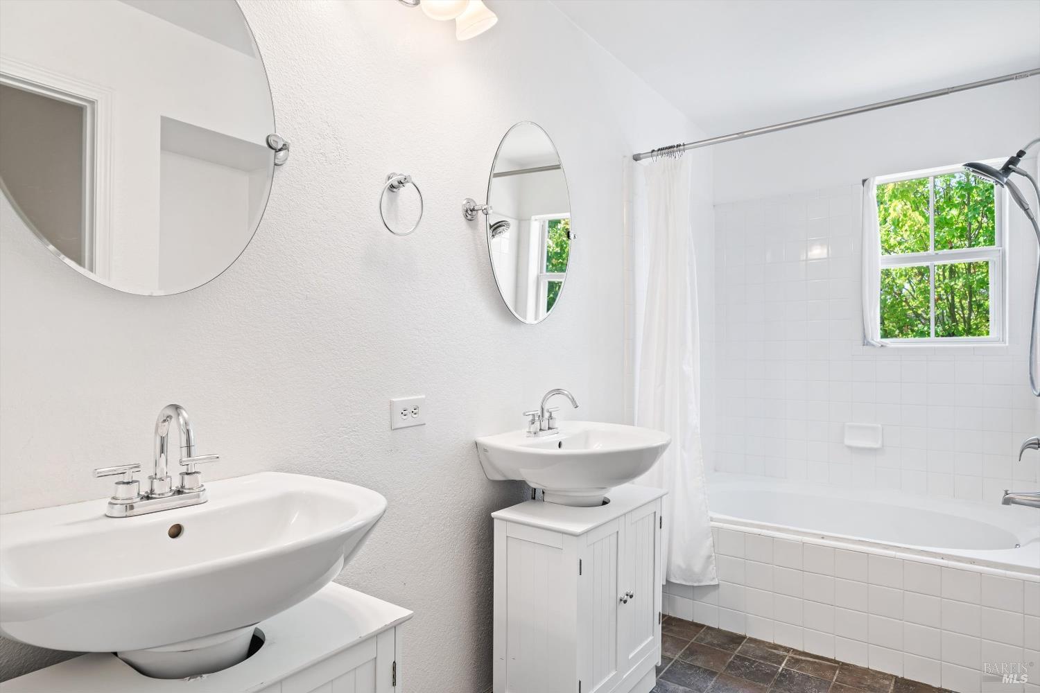 1125 Brighton View Cir