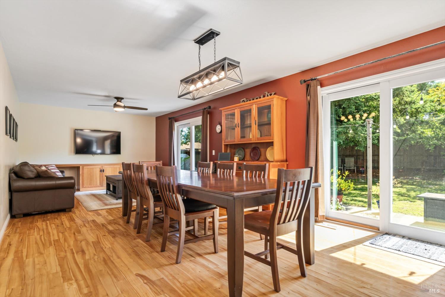 3422 Gravenstein Hwy S