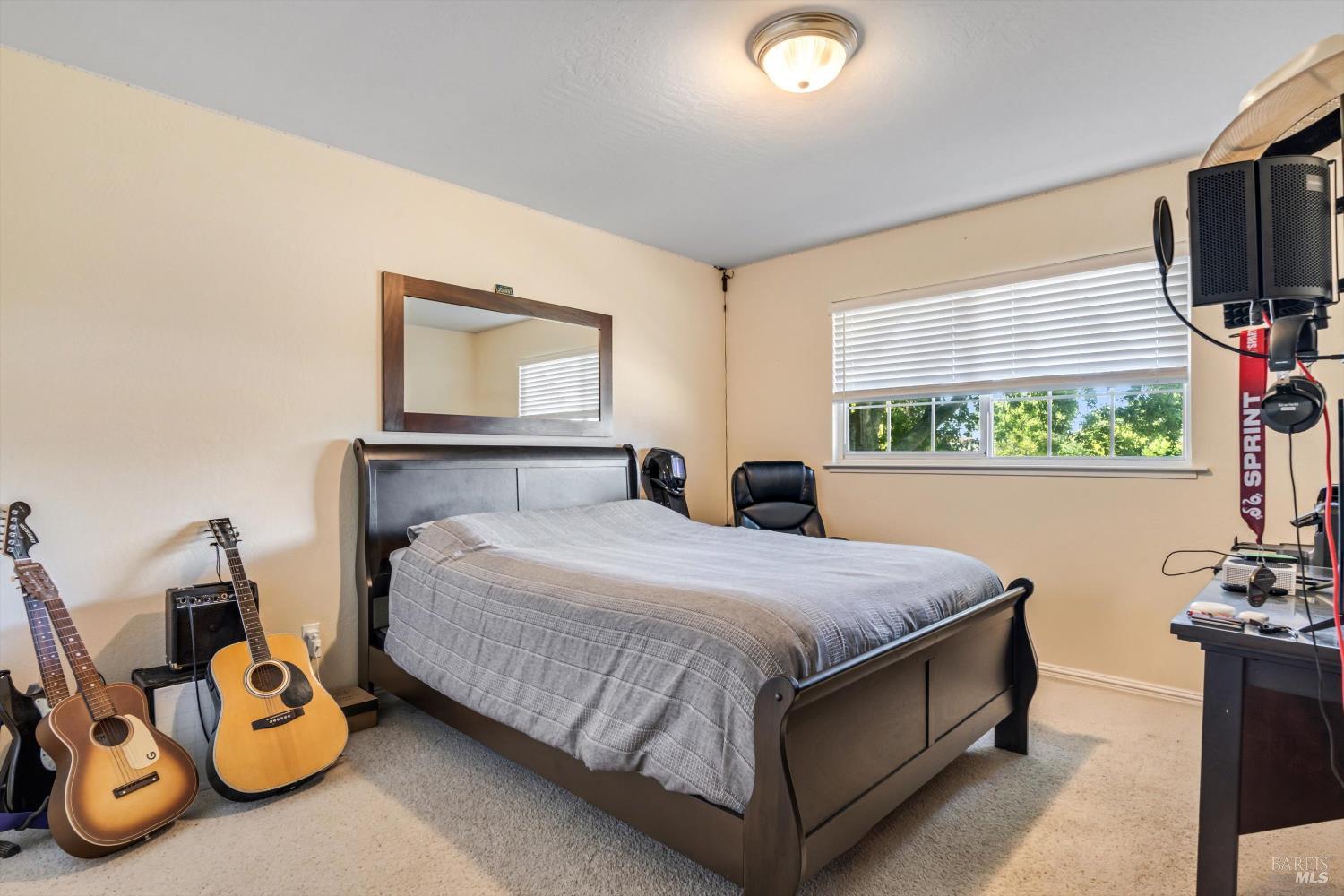 3422 Gravenstein Hwy S