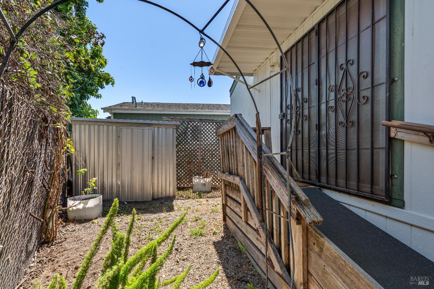 717 N McDowell Blvd #111