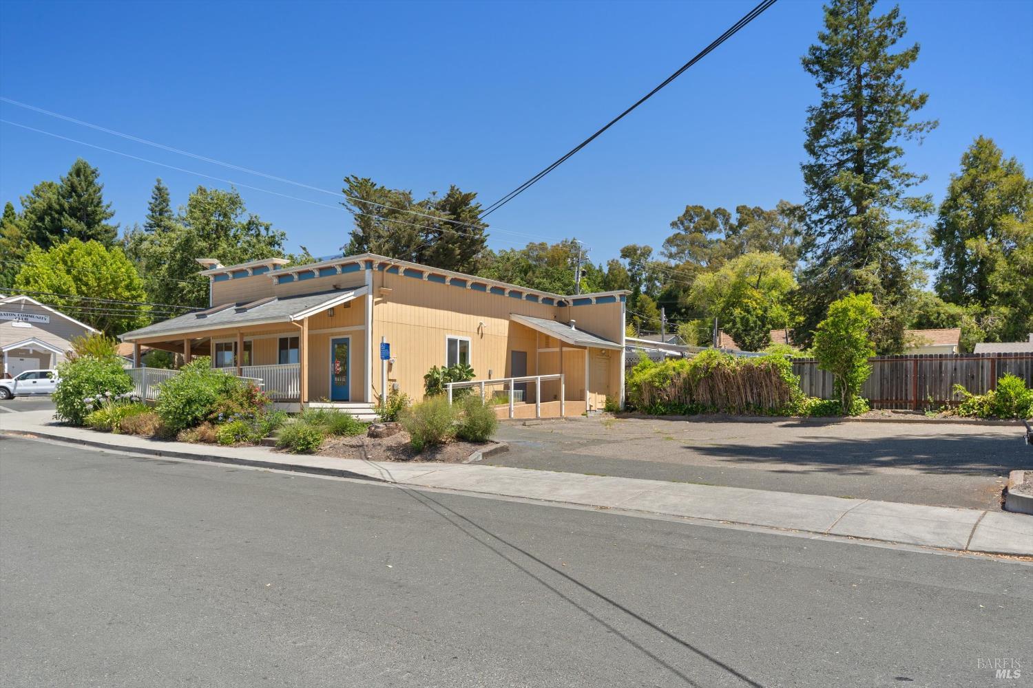 8989 Graton Rd