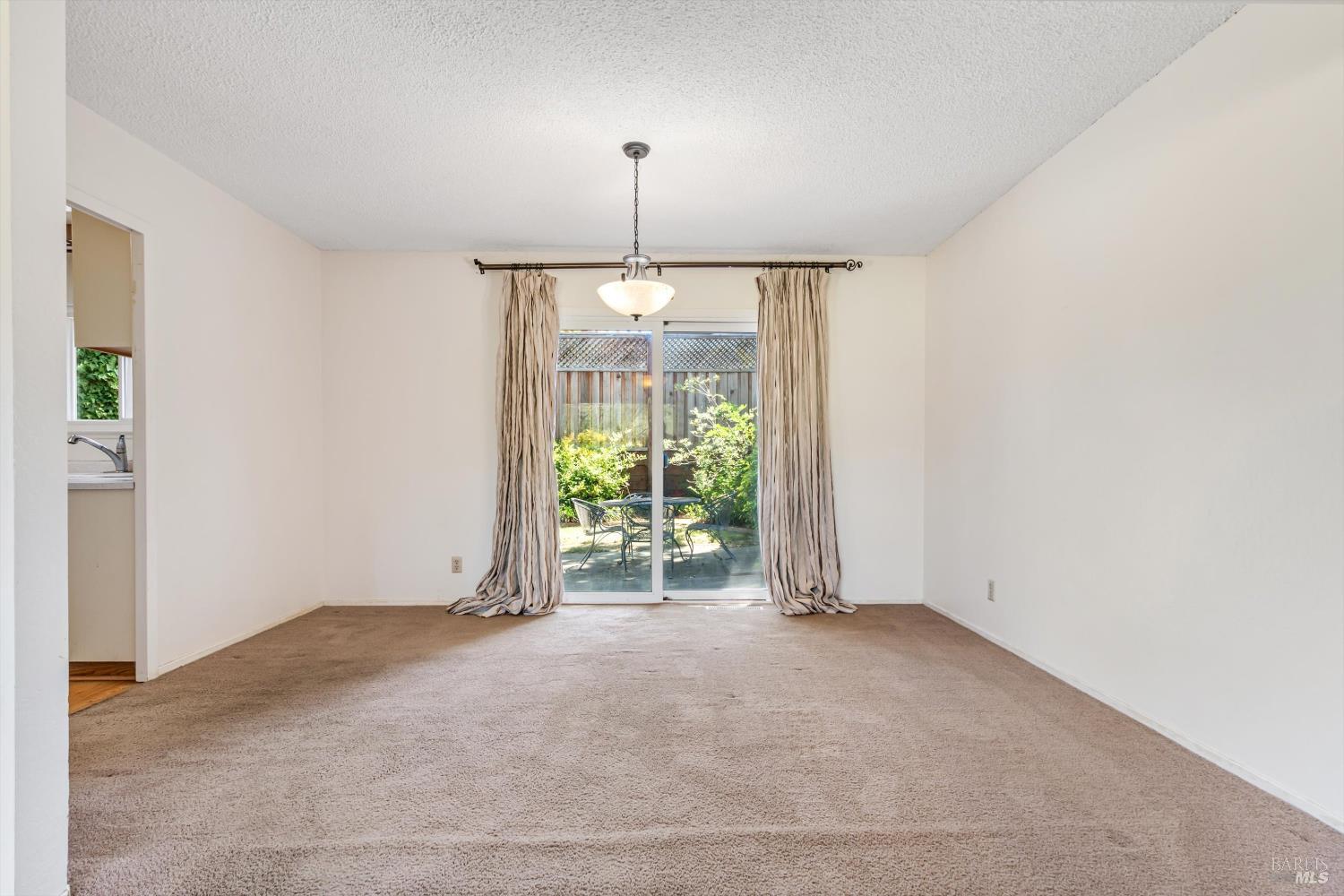 1321 Magnolia Ave