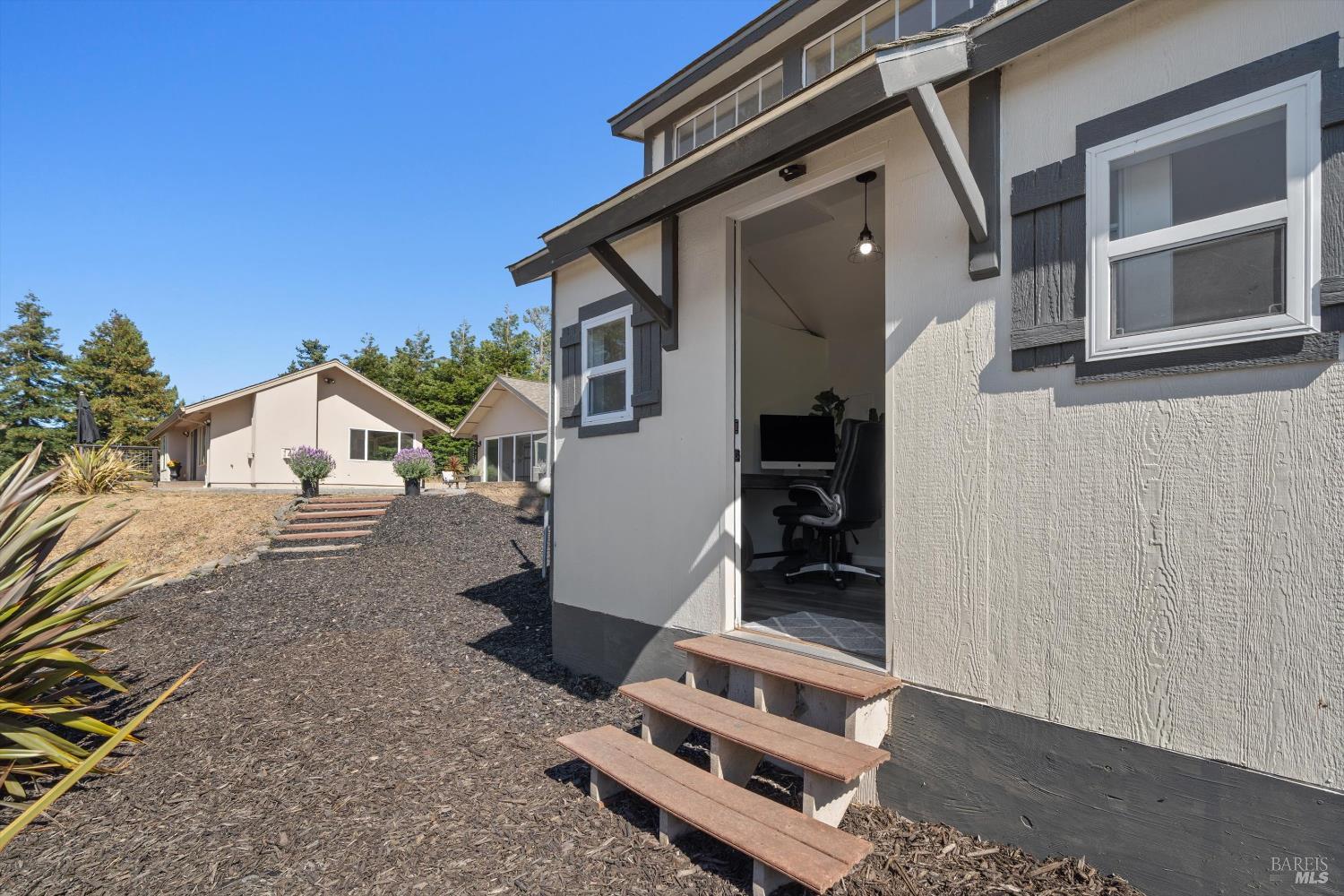 5959 Bodega Ave