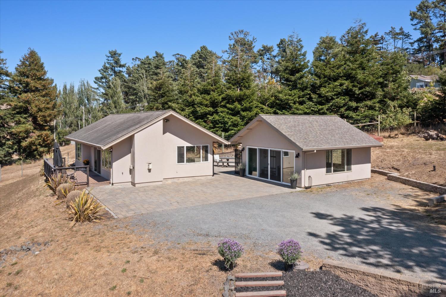 5959 Bodega Ave